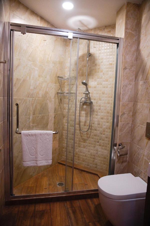 City Center Appartment At Buzand St. Erevan Exterior foto