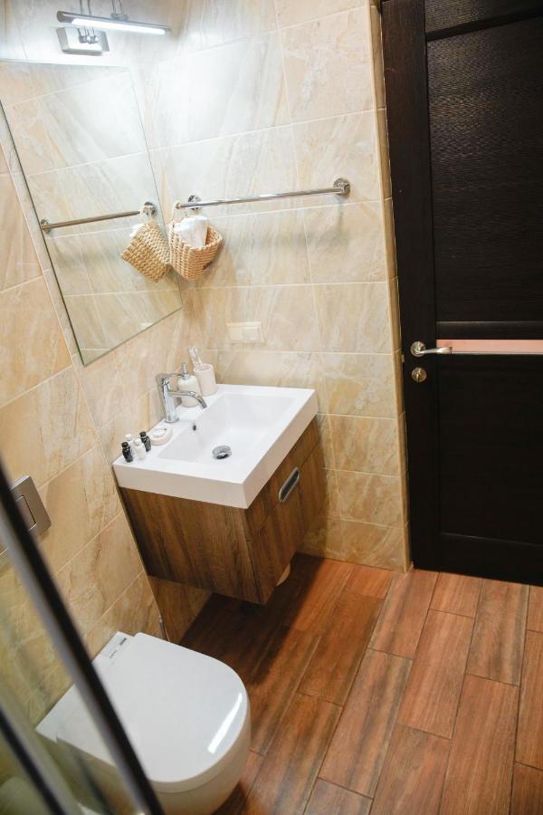 City Center Appartment At Buzand St. Erevan Exterior foto